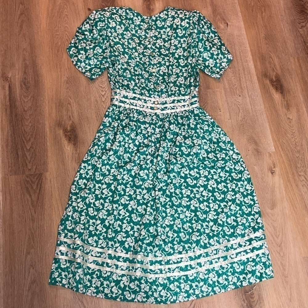 Gorgeous Kelly Green Paisley Button Vintage Flowy Short Sleeve Plus Dress 16 - Picture 5 of 9